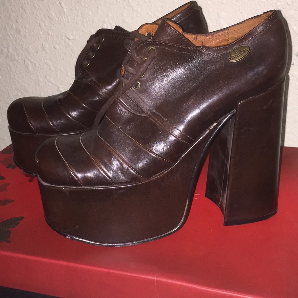 Unique sky high platform boots! Sz 7, rare!